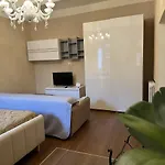 بيت ضيافة Apartment With 2 Suites In Center Of Lucca 3*