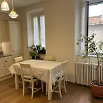 بيت ضيافة Apartment With 2 Suites In Center Of Lucca لوكا